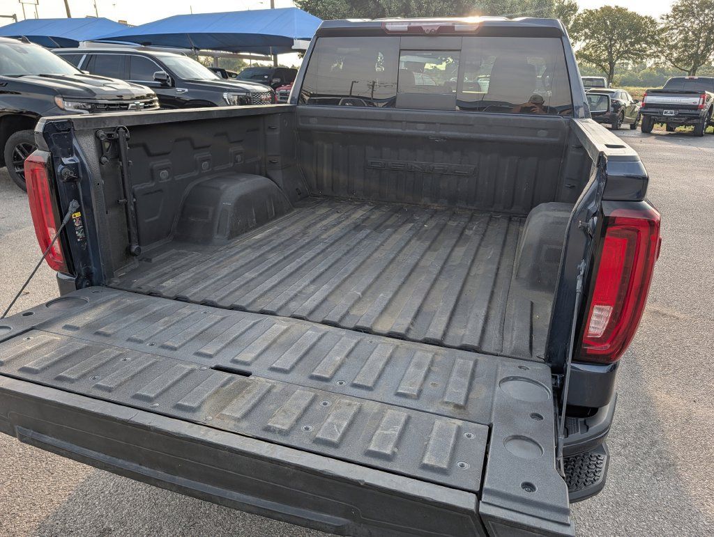 Used 2023 GMC Sierra 1500 Denali w/ Denali Reserve Package AWD/4WD image 28