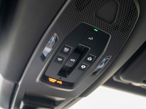 Used 2024 Porsche Cayenne E-Hybrid image 22