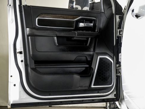 Used 2020 RAM 2500 Laramie image 33