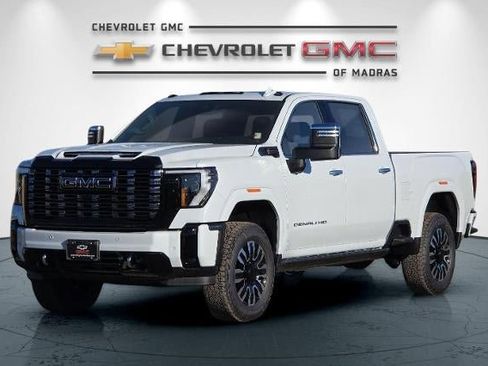 New 2026 GMC Sierra 2500 Denali Ultimate w/ Max Trailering Package image 7