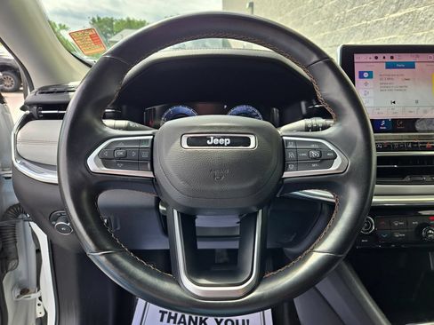 Used 2022 Jeep Compass Limited w/ Elite Group AWD/4WD image 17