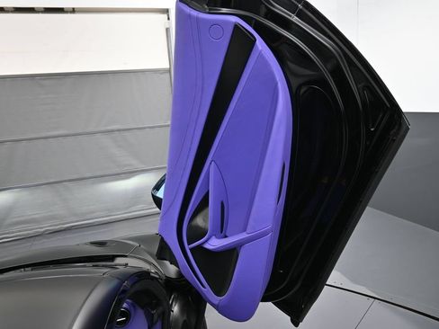 Used 2024 McLaren 750S Spider RWD image 21