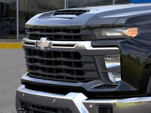 New 2026 Chevrolet Silverado 2500 LT w/ All Star Edition AWD/4WD image 13