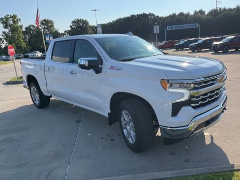 New 2026 Chevrolet Silverado 1500 LTZ w/ LTZ Premium Package image 13