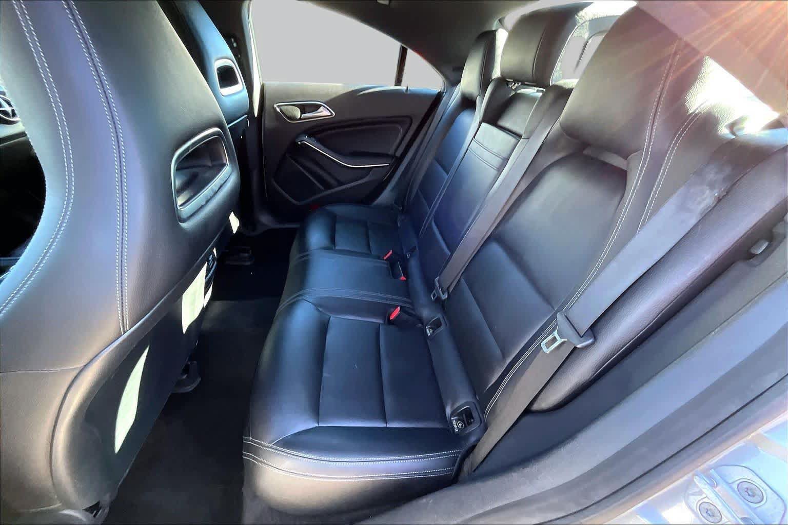 Used 2018 Mercedes-Benz CLA 250 image 21
