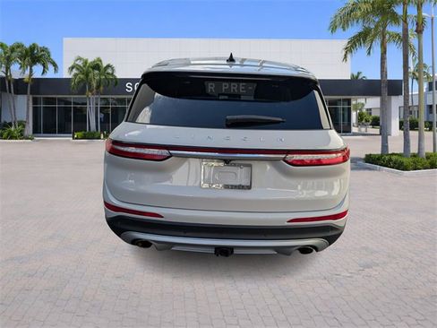 Used 2023 Lincoln Corsair FWD w/ Towing Package image 6