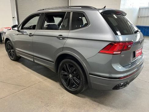 Used 2022 Volkswagen Tiguan SE R-Line FWD image 5