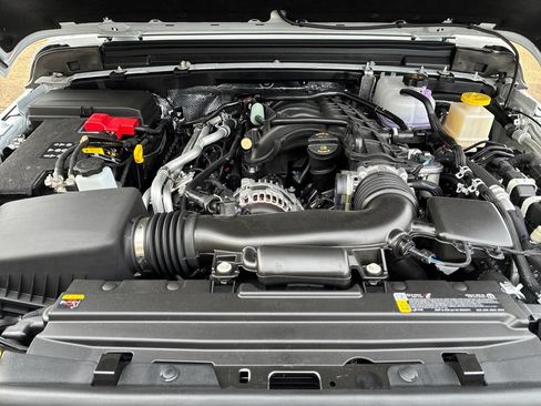 New 2026 Jeep Gladiator Sport AWD/4WD image 23