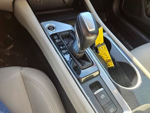 Used 2023 Nissan Altima 2.5 SL image 14