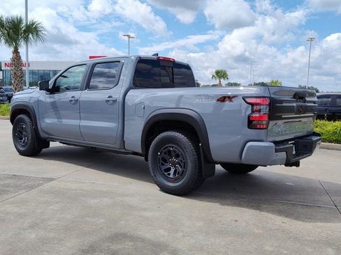 New 2026 Nissan Frontier PRO-4X w/ Pro-4x Convenience Package image 3