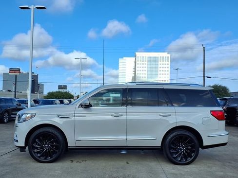 Certified 2021 Lincoln Navigator Reserve RWD image 24