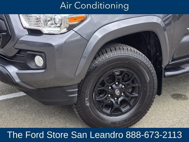 Used 2020 Toyota Tacoma SR5 RWD image 10