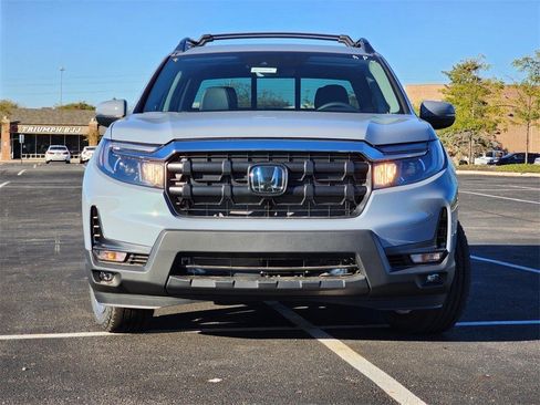 Certified 2025 Honda Ridgeline RTL image 11