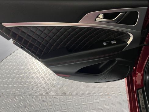 Used 2020 Genesis G70 3.3T w/ Sport Package image 31