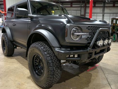 Used 2023 Ford Bronco Badlands image 39