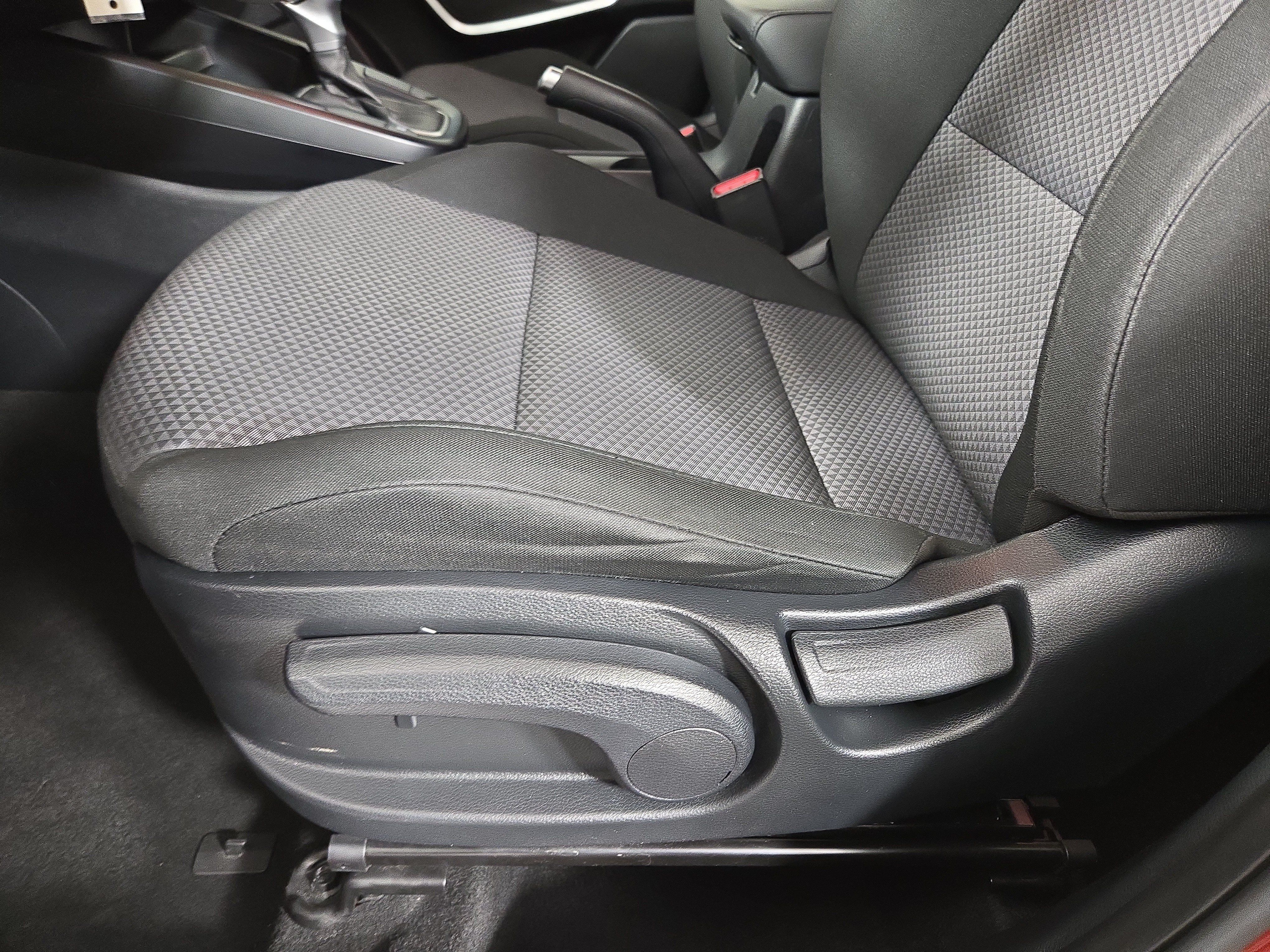 Used 2024 Kia Soul LX w/ Option Group 015 FWD image 30