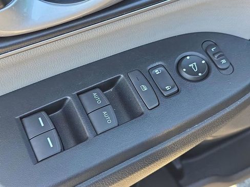 Used 2022 Honda CR-V Touring image 14