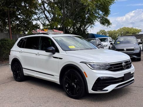 Used 2023 Volkswagen Tiguan SE R-Line AWD/4WD image 8