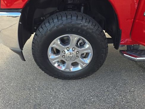Used 2024 RAM 2500 Big Horn w/ Safety Group AWD/4WD image 21