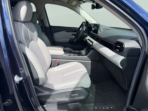 Certified 2025 Honda Pilot EX-L image 14