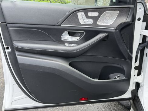 Used 2024 Mercedes-Benz GLE 350 4MATIC image 16