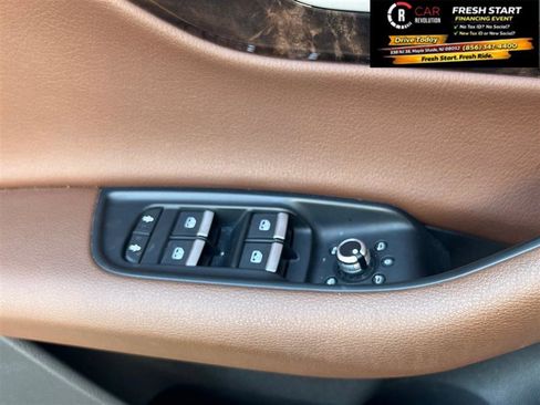 Used 2018 Audi Q7 2.0T Premium Plus AWD/4WD image 28