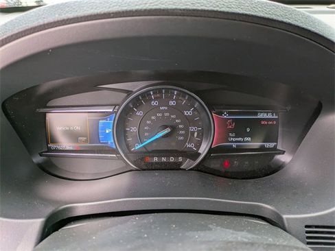 Certified 2018 Ford Explorer XLT w/ Equipment Group 202A image 10