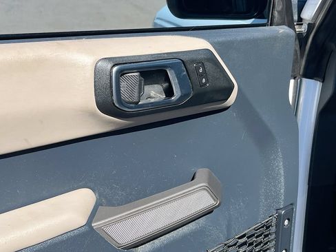 Used 2023 Ford Bronco Wildtrak AWD/4WD image 18