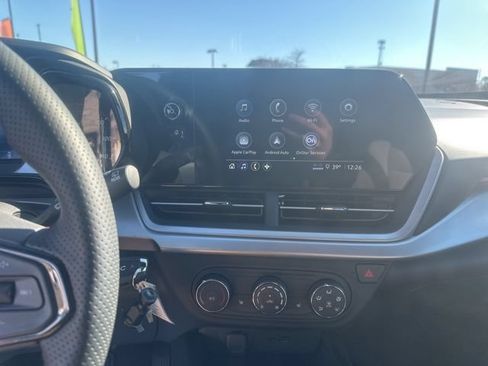 New 2026 Chevrolet Trax RS w/ Sunroof Package FWD image 23
