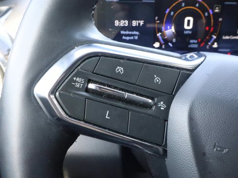 Used 2025 Chevrolet Equinox LT w/ Convenience Package II FWD image 23