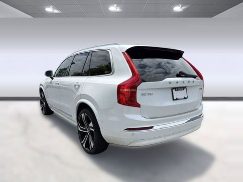 Used 2024 Volvo XC90 B6 Ultimate w/ Protection Package Premier AWD/4WD image 3