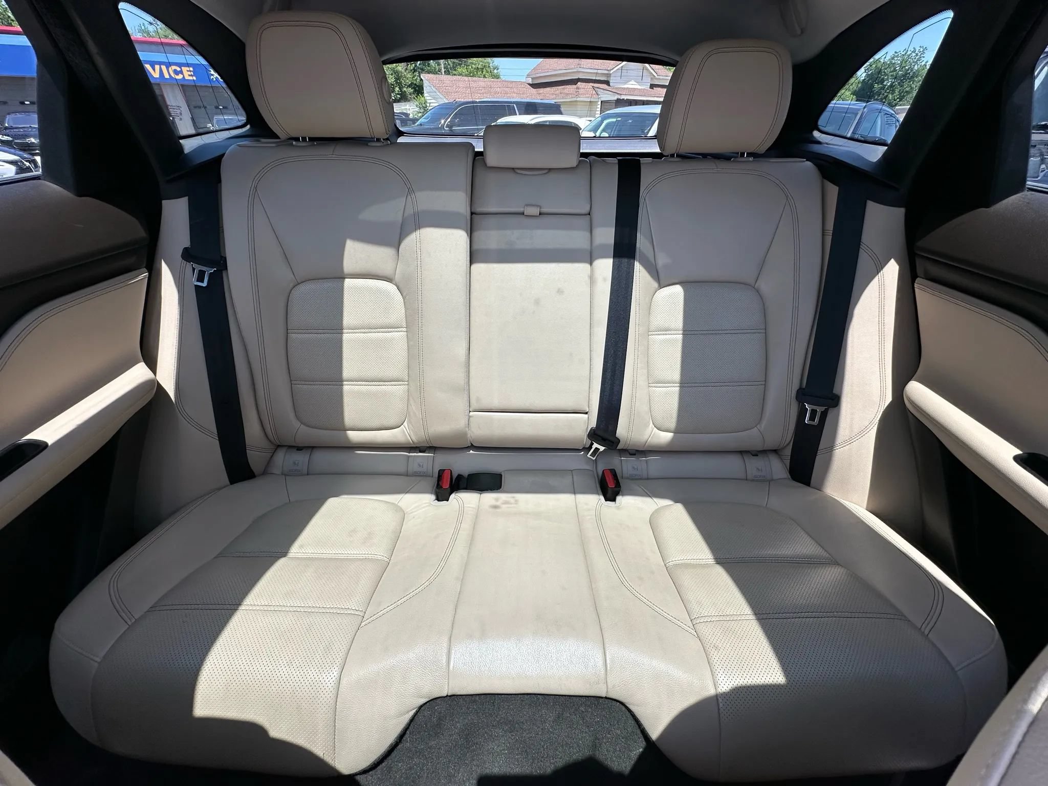 Used 2018 Jaguar F-PACE Prestige AWD/4WD image 16