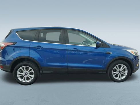 Used 2017 Ford Escape SE w/ SE Cold Weather Package image 10
