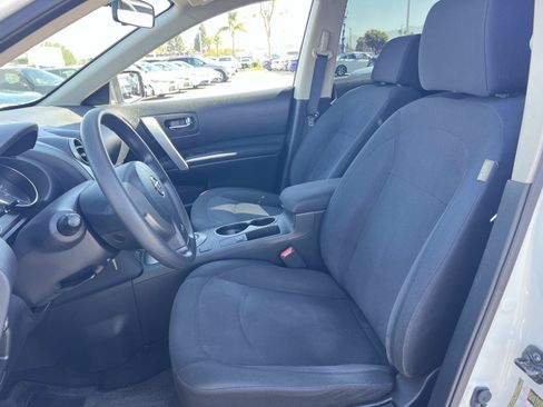 Used 2015 Nissan Rogue S FWD image 14