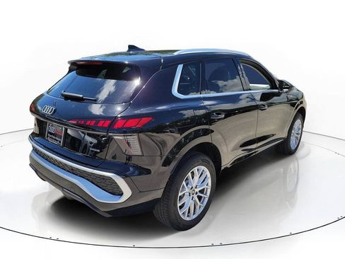 New 2026 Audi Q3 quattro 2.0T AWD/4WD image 4