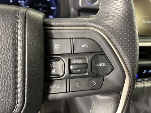 Used 2026 Toyota 4Runner Platinum AWD/4WD image 18