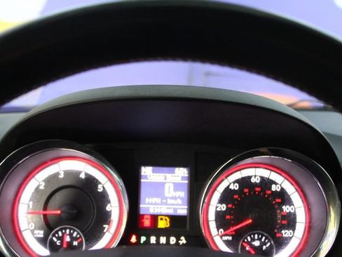 Used 2019 Dodge Grand Caravan SE w/ Rear Park Assist Package FWD image 18
