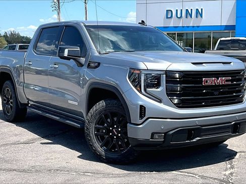 Used 2024 GMC Sierra 1500 Elevation w/ Elevation Premium Package AWD/4WD image 11