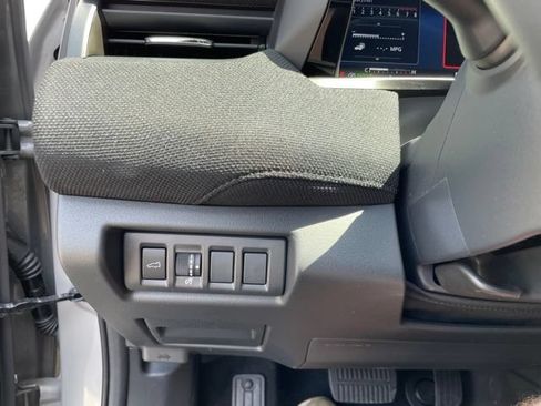 Used 2026 Subaru Outback Premium AWD/4WD image 23