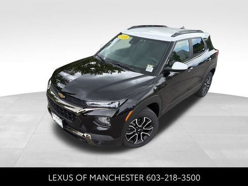 Used 2023 Chevrolet TrailBlazer ACTIV w/ Convenience Package AWD/4WD image 1