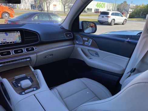 Certified 2022 Mercedes-Benz GLS 450 GLS 450 image 4