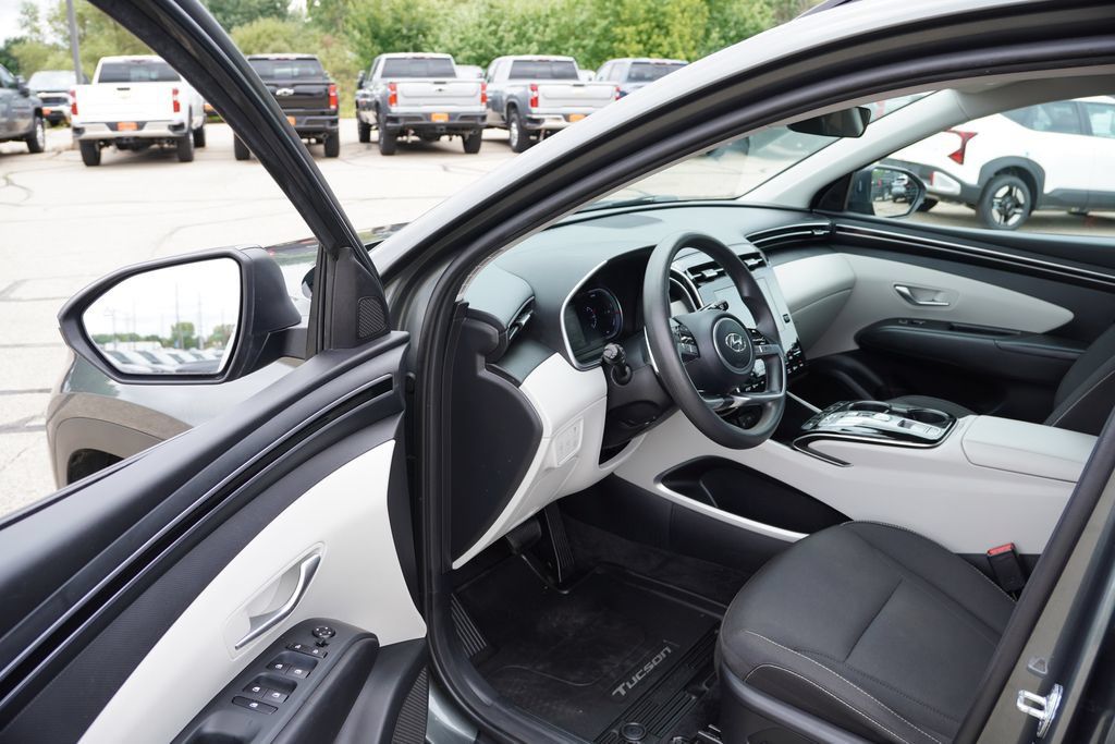 Used 2023 Hyundai Tucson Blue AWD/4WD image 14