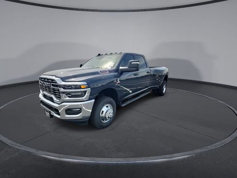 New 2026 RAM 3500 Tradesman AWD/4WD image 4