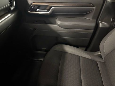 Used 2025 Chevrolet Silverado 2500 LT w/ Convenience Package AWD/4WD image 15