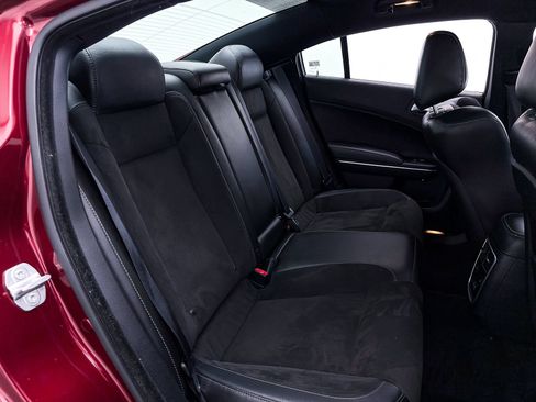 Used 2017 Dodge Charger R/T Scat Pack RWD image 37