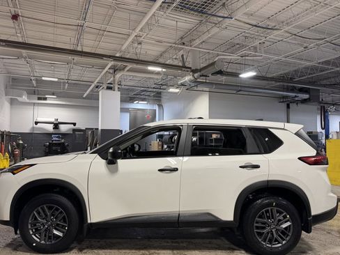 New 2026 Nissan Rogue S image 20