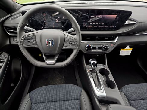 New 2026 Buick Envista Preferred FWD image 19