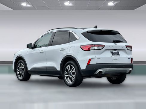 Used 2020 Ford Escape SEL image 3