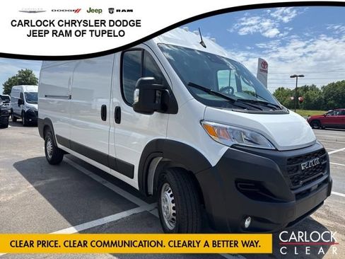 Used 2026 RAM ProMaster 2500 w/ Convenience Group FWD image 4
