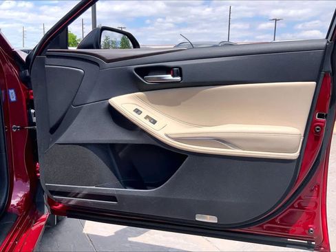 Used 2019 Toyota Avalon XLE w/ Moonroof Package FWD image 23